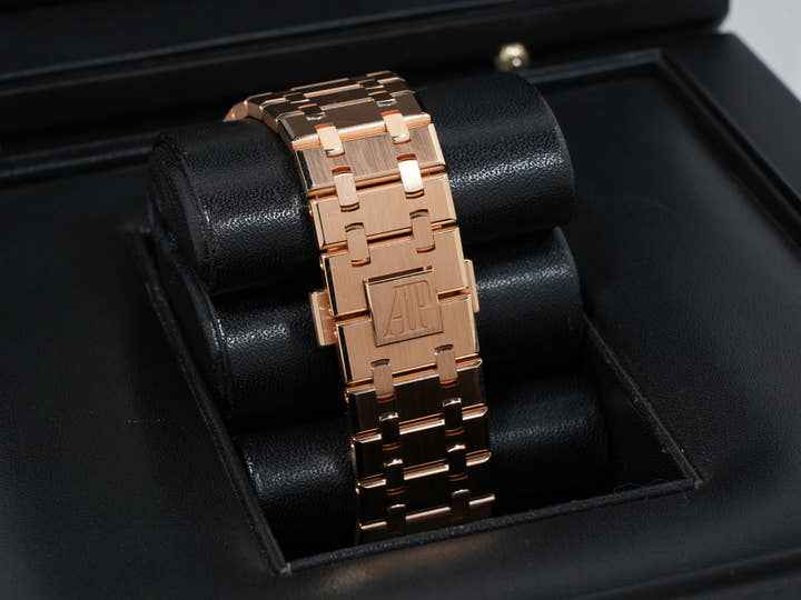 Audemars Piguet Royal Oak Ref. 15500OR.OO.D002CR.01 Pink Gold Black Dial Excellent Condition Pre-Owned 2at4yrqu