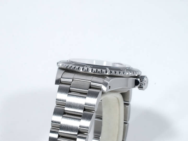 Rolex Submariner Date Ref. 16610 Stainless Steel Black Dial Pre-owned 3b89xfqv