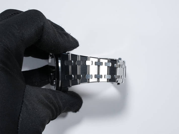 Audemars Piguet Royal Oak Ref. 15450ST.OO.1256ST.03 Stainless Steel Blue Dial Excellent Condition a7bo56ij