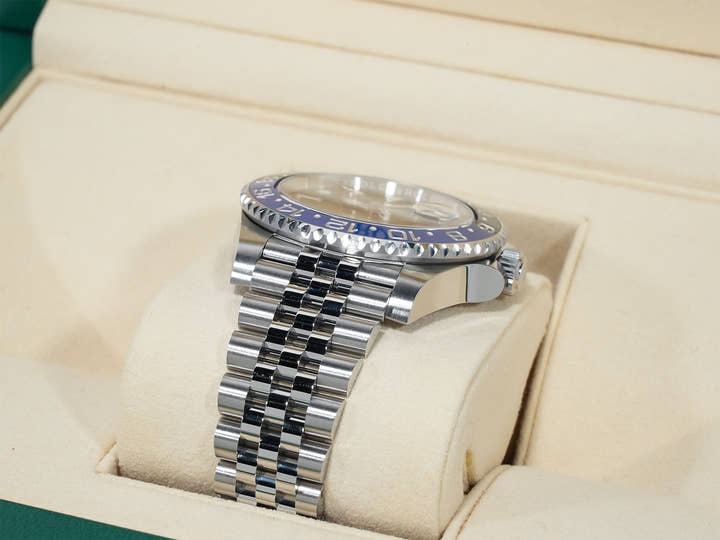 Pre-owned Rolex GMT-Master II Ref. 126710BLNR Stainless Steel with Black Dial and Jubilee Bracelet (v2yab9wj)