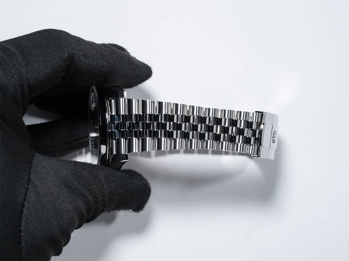 Rolex Datejust 41 Ref. 126300 Stainless Steel Slate Roman Dial Jubilee Bracelet Excellent Condition tnvkwomh