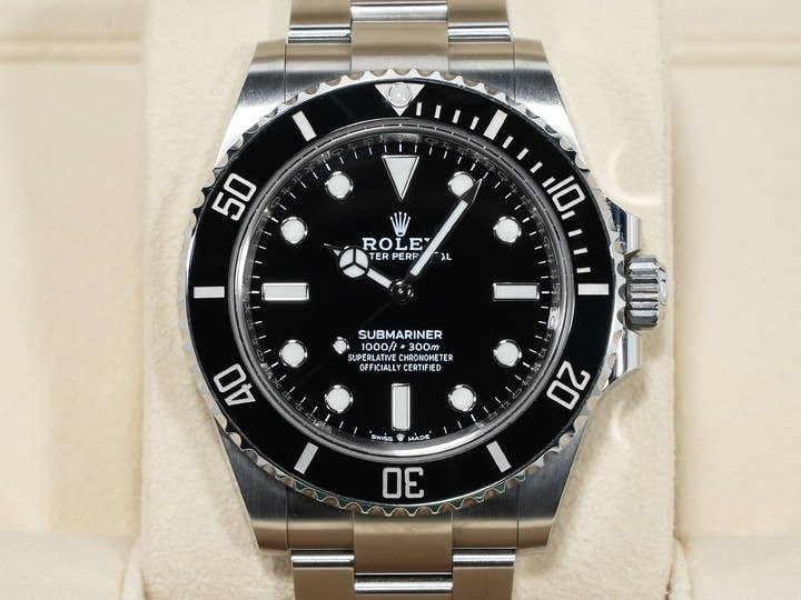 Pre-owned Rolex Submariner No Date Ref. 124060 Stainless Steel Black Dial upbsgnry