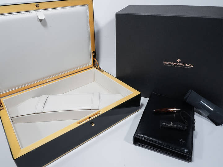 ヴァシュロンコンスタンタン パトリモニー パーペチュアルカレンダー クロノグラフ Ref.49005/000P-7622 プラチナ ホワイト文字盤 美中古 d8rm7mhh