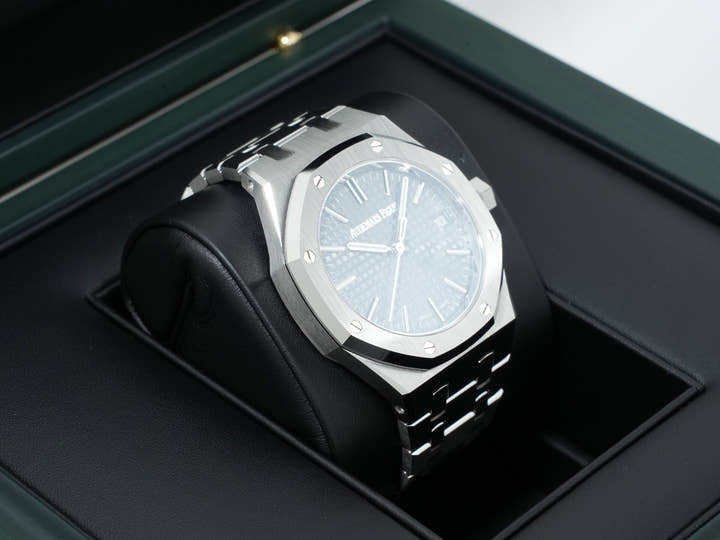 オーデマピゲ ロイヤルオーク Ref.15550ST.OO.1356ST.07 ステンレススチール グレー文字盤 未使用 rg94i92d