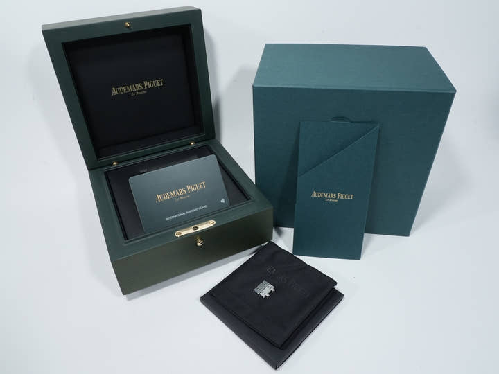 オーデマピゲ ロイヤルオーク Ref.15550ST.OO.1356ST.07 ステンレススチール グレー文字盤 未使用 rg94i92d