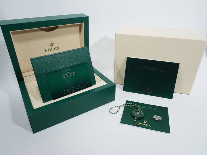 ロレックス オイスターパーペチュアル36 Ref.126000 ステンレススチール イエロー文字盤 美品 atbq22oq