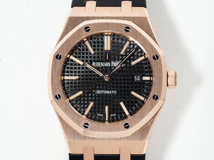 Audemars Piguet Royal Oak Ref. 15400OR.OO.D002CR.01 Pink Gold Black Dial Pre-owned kk9pfqiv