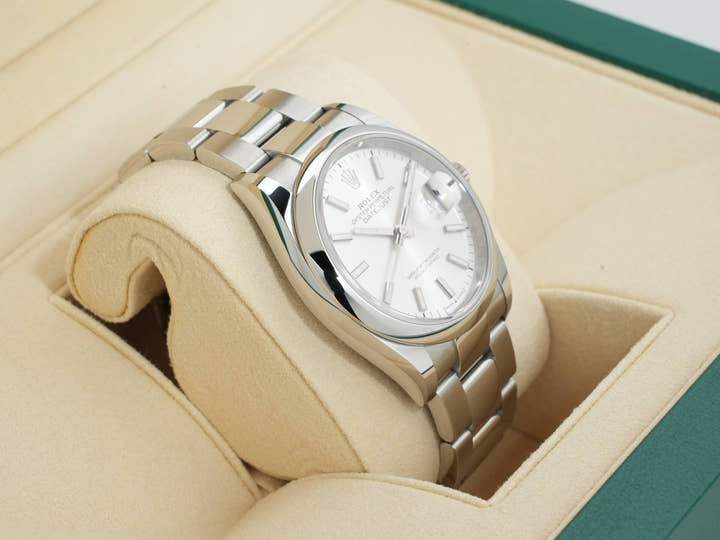 Rolex Datejust 36 Ref. 126200 Stainless Steel Silver Dial Oyster Bracelet Excellent Condition 9ipwviad