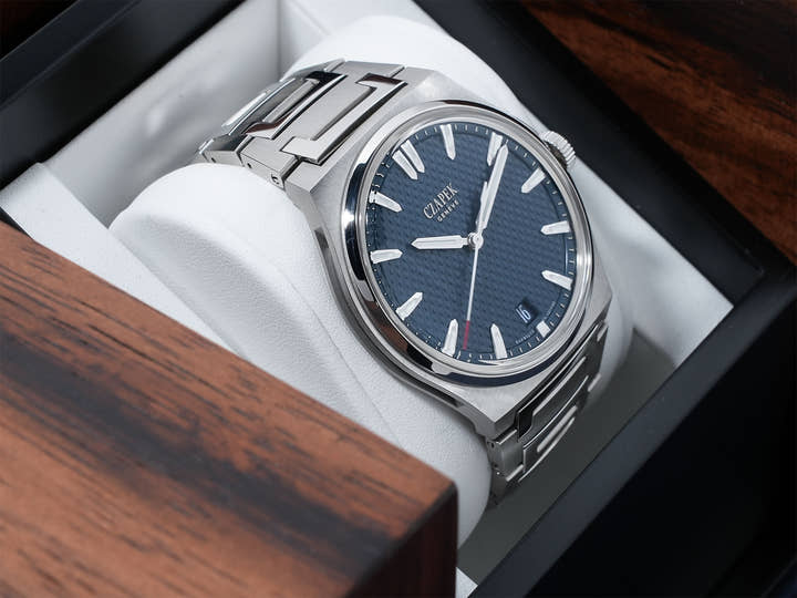 チャペック アンタークティック パサージュ ドゥ ドレーク Ref.- ステンレススチール ディープブルー文字盤 美中古 tah4oz72