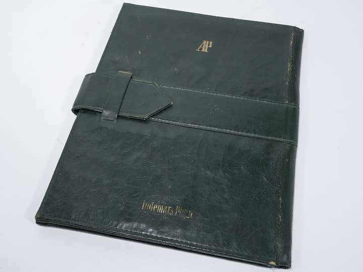 オーデマピゲ ロイヤルオーク Ref.14100ST.OO.0477ST.01 ステンレススチール ブラック文字盤 中古 xgomb77f