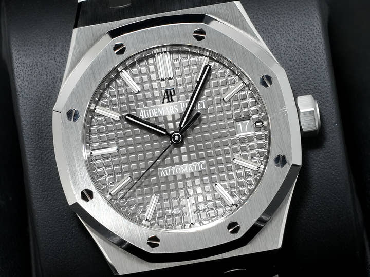 オーデマピゲ ロイヤルオーク Ref.15450ST.OO.1256ST.02 ステンレススチール グレー文字盤 中古 kjf5xfbp