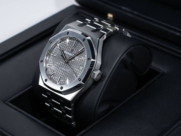 オーデマピゲ ロイヤルオーク Ref.15450ST.OO.1256ST.02 ステンレススチール グレー文字盤 中古 kjf5xfbp