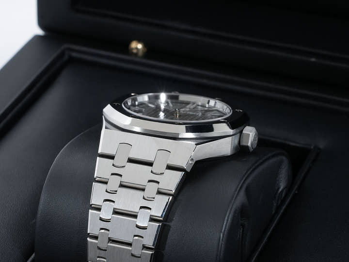 オーデマピゲ ロイヤルオーク Ref.15450ST.OO.1256ST.02 ステンレススチール グレー文字盤 中古 kjf5xfbp