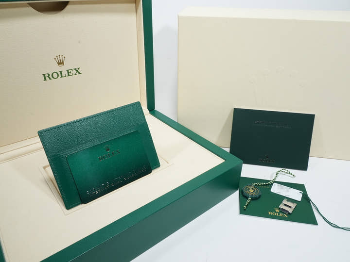 ロレックス デイトナ Ref.126506A プラチナ アイスブルーx11Pダイヤ文字盤 未使用 v676x2su