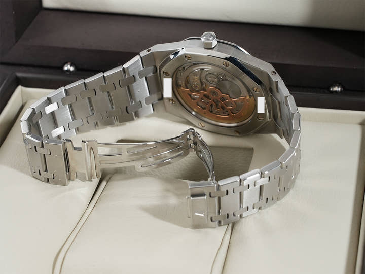 オーデマピゲ ロイヤルオーク ジャンボ エクストラ シン Ref.15202ST.O.0944ST ステンレススチール ホワイト文字盤 美中古 qm2rik7d