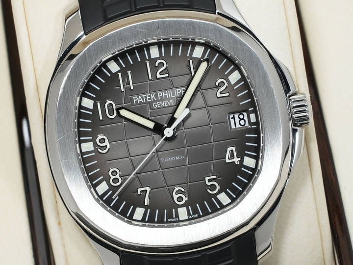 パテックフィリップ アクアノート TIFFANY&CO. Ref.5167A-001 ステンレススチール ブラック文字盤 中古 m4j64sq3