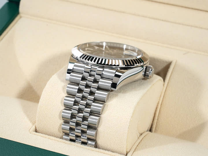 ロレックス スカイドゥエラー Ref.336934 ステンレススチール/ホワイトゴールド ブラック文字盤 ジュビリーブレスレット 中古 isuruare