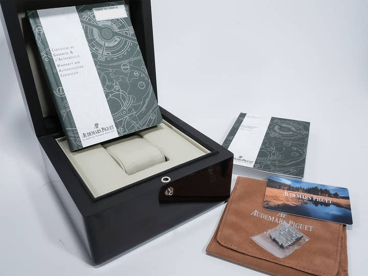 オーデマピゲ ロイヤルオーク Ref.15300ST.OO.1220ST.01 ステンレススチール シルバー文字盤 美品 cpn4jdcs