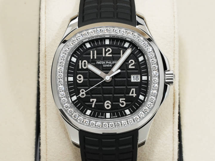 パテックフィリップ アクアノート Ref.5267/200A-001 ステンレススチール ブラック文字盤 未使用 375o34mq