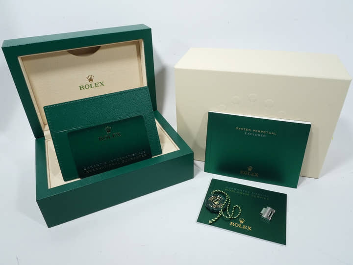 ロレックス エクスプローラー40 Ref.224270 ステンレススチール ブラック文字盤 オイスターブレスレット 未使用 h6nxq37j