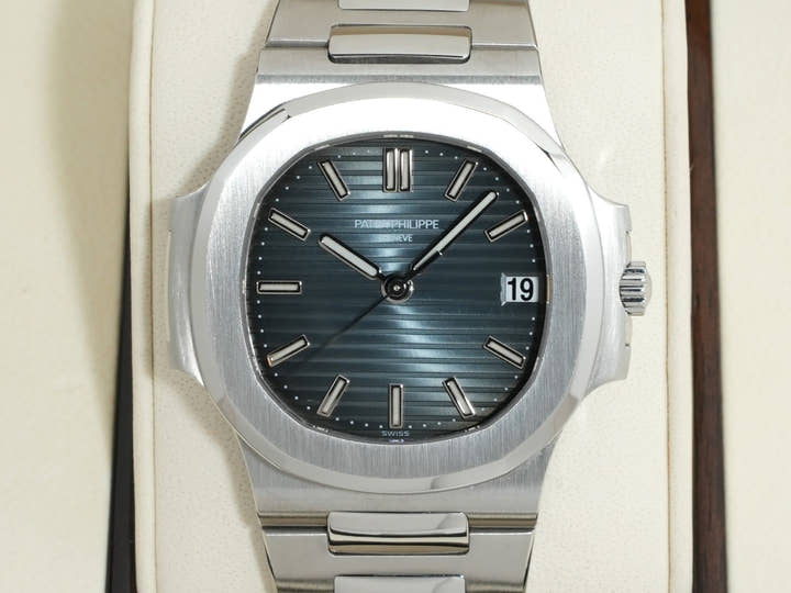 パテックフィリップ ノーチラス Ref.5800/1A-001 ステンレススチール ブルー文字盤 中古 qgqii2ox