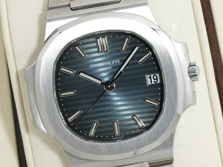 パテックフィリップ ノーチラス Ref.5800/1A-001 ステンレススチール ブルー文字盤 中古 qgqii2ox