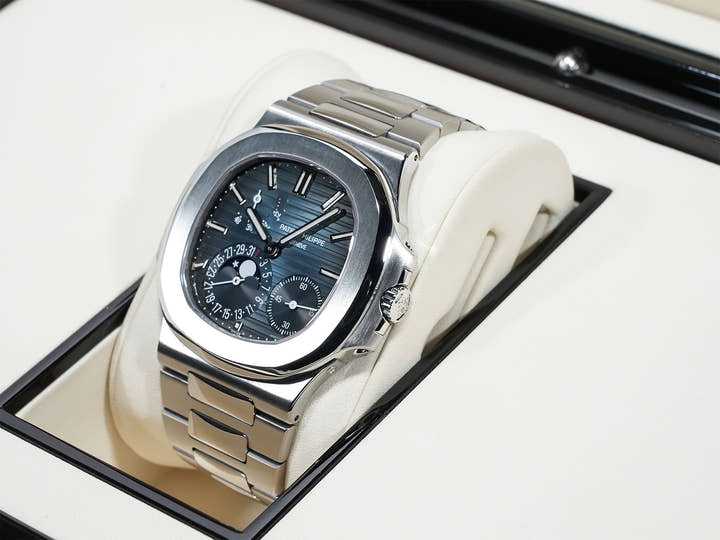 パテックフィリップ ノーチラス プチコンプリケーション Ref.5712/1A-001 ステンレススチール ブルー文字盤 美中古 8ebgwhxx