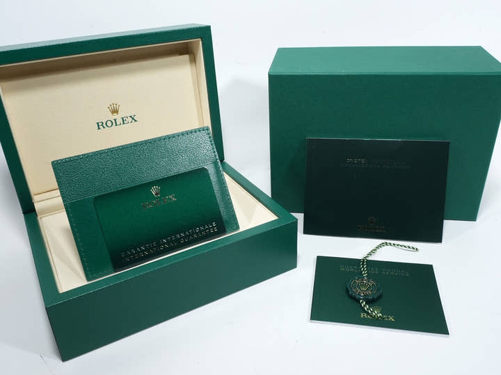 ロレックス デイトナ Ref.126500LN ステンレススチール ホワイト文字盤 未使用 uabnte8v