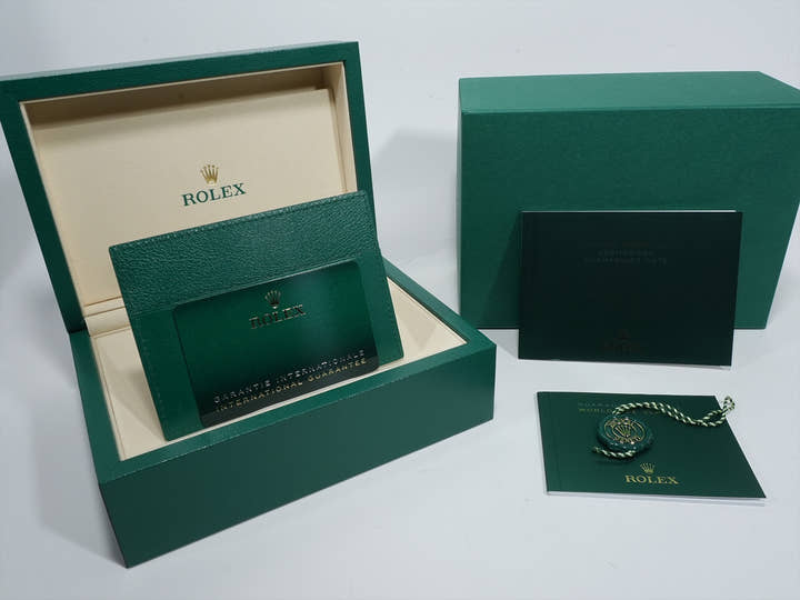 ロレックス サブマリーナー デイト Ref.126610LN ステンレススチール ブラック文字盤 未使用 ia6e2dk6