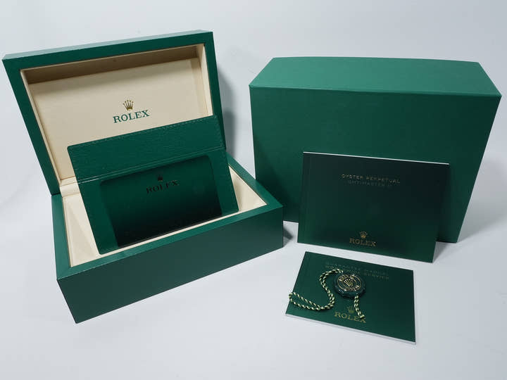 ロレックス GMTマスターII Ref.126710GRNR ステンレススチール ブラック文字盤 ジュビリーブレスレット 未使用 cy7z4uui