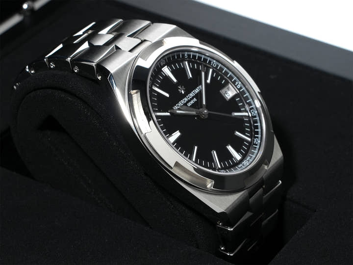 Vacheron Constantin Overseas Ref. 4500V/110A-B483 Stainless Steel Black Dial Excellent Condition wjcw5v5a
