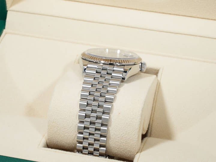 ロレックス デイトジャスト36 Ref.126234 ステンレススチール/ホワイトゴールド ブラック文字盤 ジュビリーブレスレット 美品 2ajhyjox