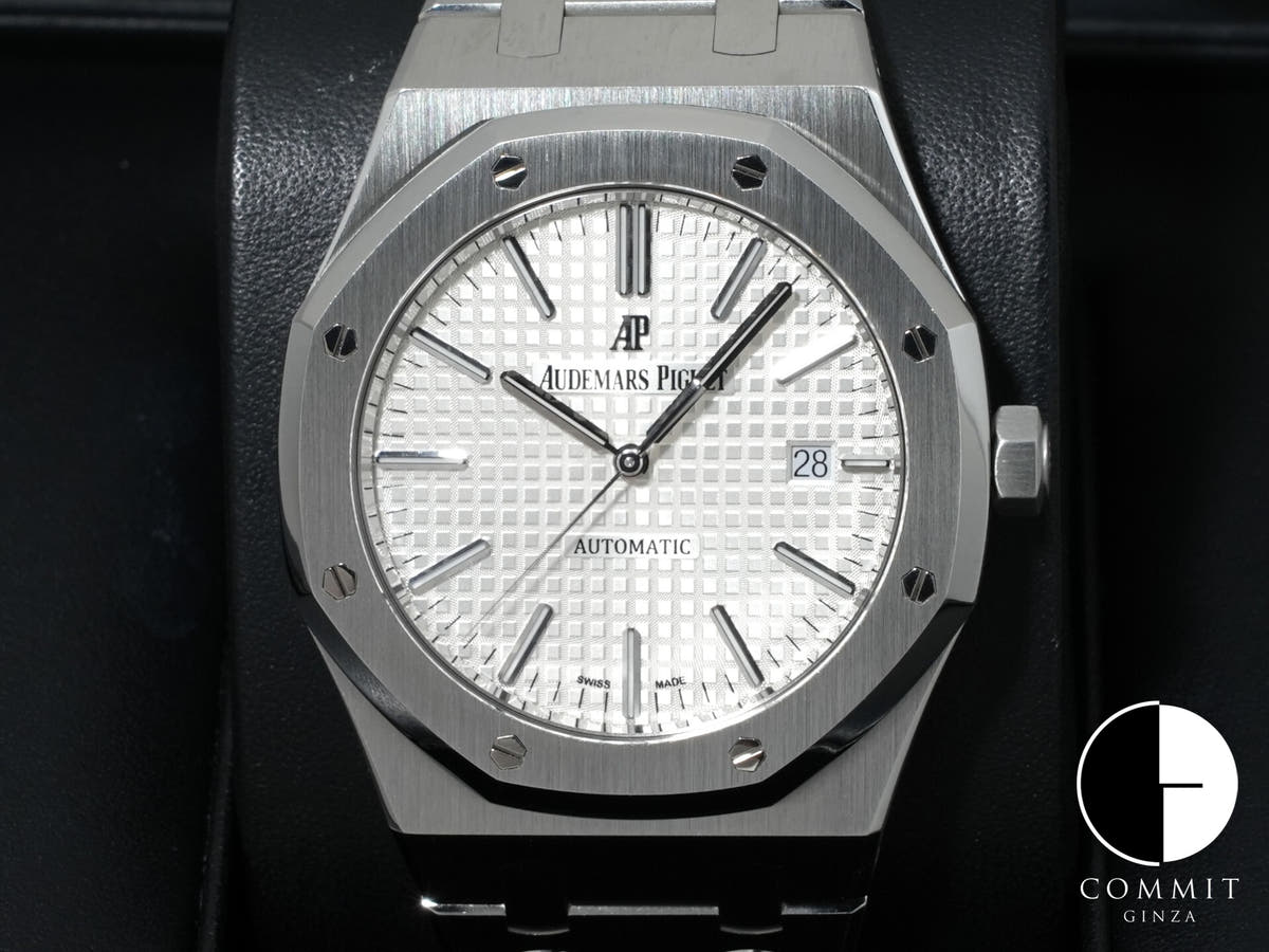 オーデマピゲ ロイヤルオーク Ref.15400ST.OO.1220ST.02 ステンレススチール シルバー文字盤 美中古 dieuem95