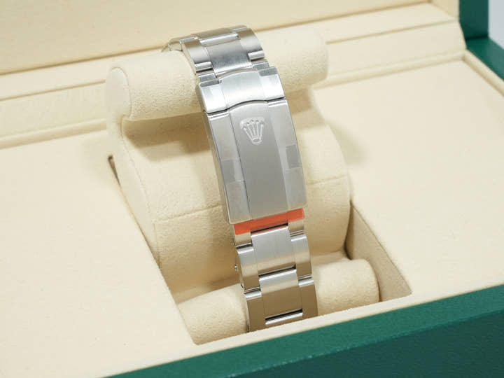 ロレックス オイスターパーペチュアル41 Ref.134300 ステンレススチール シルバー文字盤 未使用 w2e8qjda