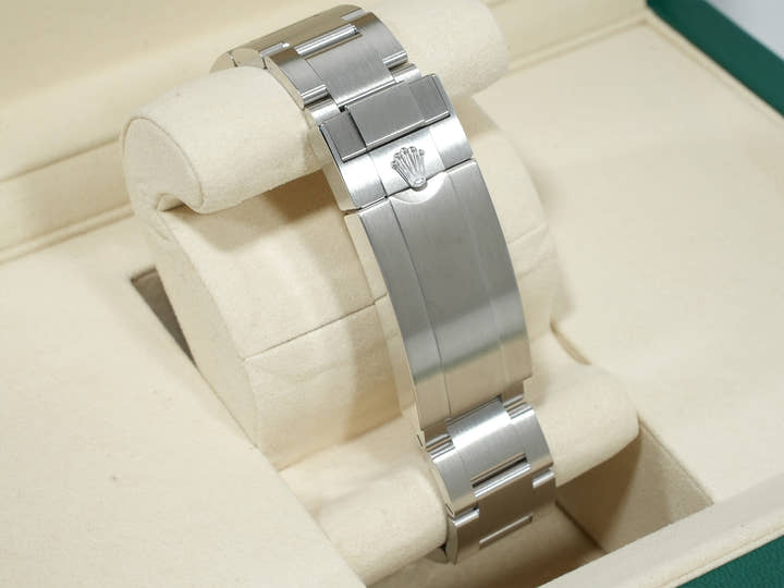 Rolex Submariner Date Ref. 126610LN Stainless Steel Black Dial Unused nrttq2we