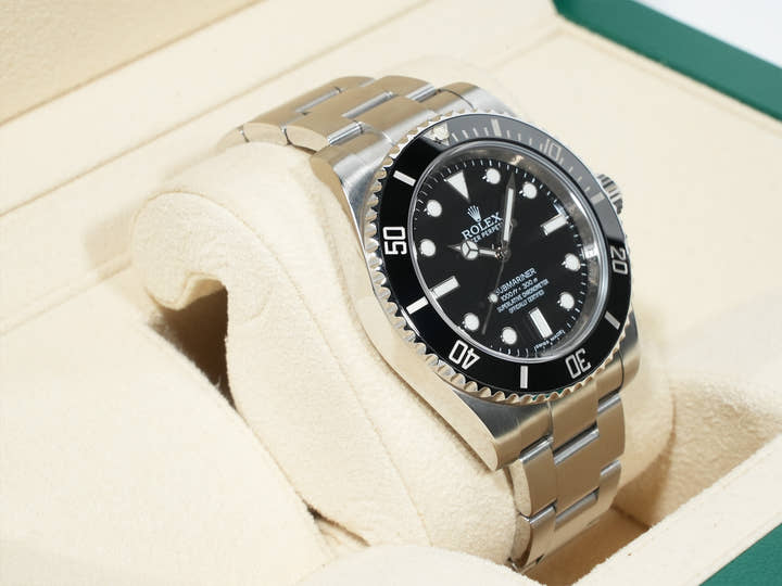 Rolex Submariner No Date Ref. 114060 Stainless Steel Black Dial Pre-owned izmidpm9