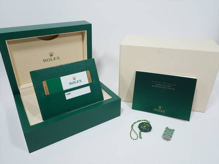 Rolex Submariner No Date Ref. 114060 Stainless Steel Black Dial Pre-owned izmidpm9