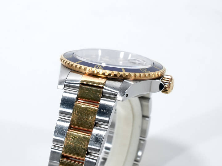 Pre-owned Rolex Submariner Date Ref. 16613 in Stainless Steel/Yellow Gold with Blue Dial (7ojgtoqa)