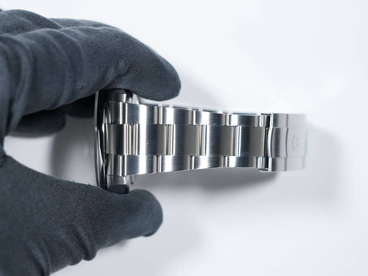 Rolex Oyster Perpetual 41 Ref. 124300 Stainless Steel Green Dial Excellent Condition m83usit2