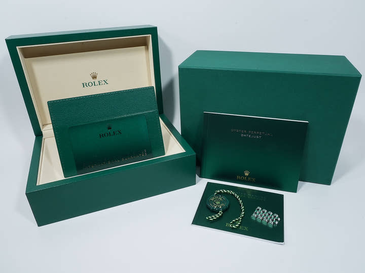 Pre-owned Rolex Datejust 41 Ref. 126334 Stainless Steel/White Gold Bright Blue Dial Jubilee Bracelet jjf2e2hy