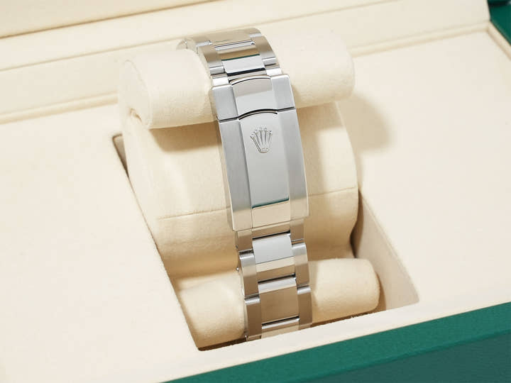 Rolex Datejust 36 Ref. 126234 Stainless Steel/White Gold Bright Blue Dial Oyster Bracelet Unused 9j5ctmkj