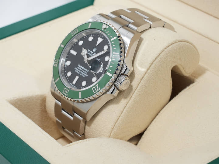 Rolex Submariner Date Ref. 126610LV Stainless Steel Black Dial Excellent Condition 3f85vtxy