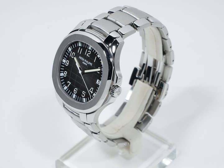 パテックフィリップ アクアノート エクストララージ Ref.5167/1A-001 ステンレススチール ブラック文字盤 中古 8wzg8d5d