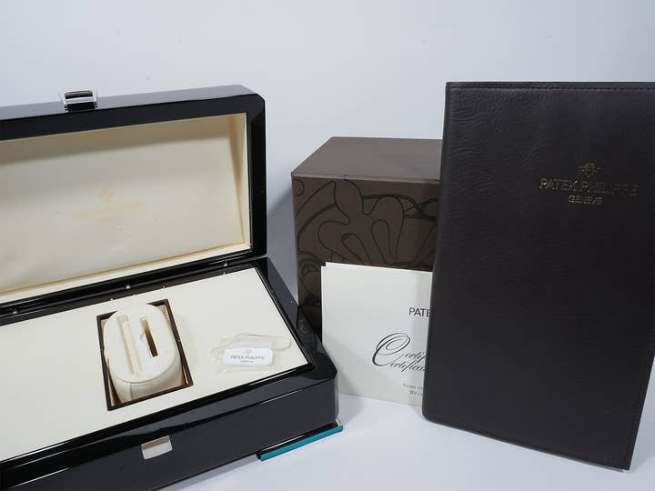 パテックフィリップ アクアノート エクストララージ Ref.5167/1A-001 ステンレススチール ブラック文字盤 中古 8wzg8d5d