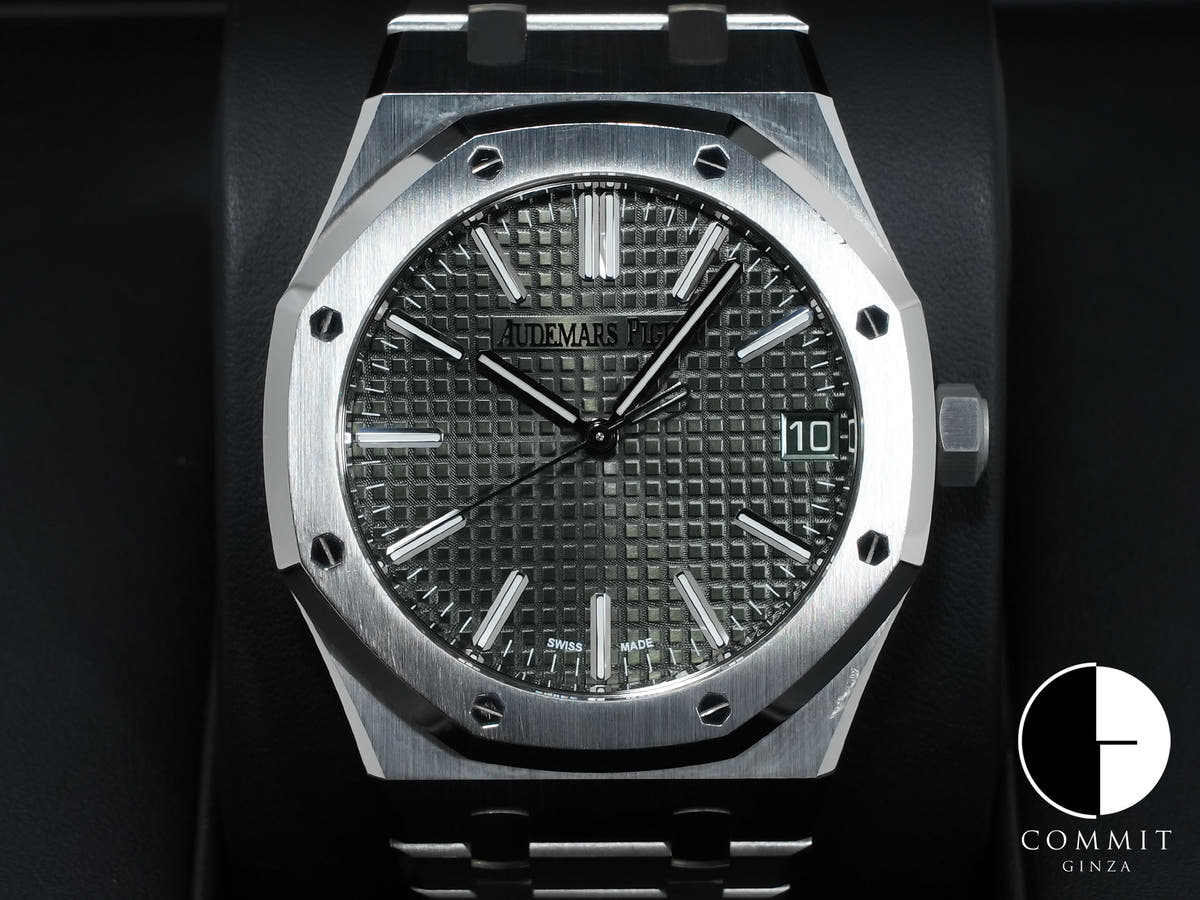 Audemars Piguet Royal Oak Ref. 15510ST.OO.1320ST.09 Stainless Steel Khaki Green Dial Pre-owned o2z7vqrb