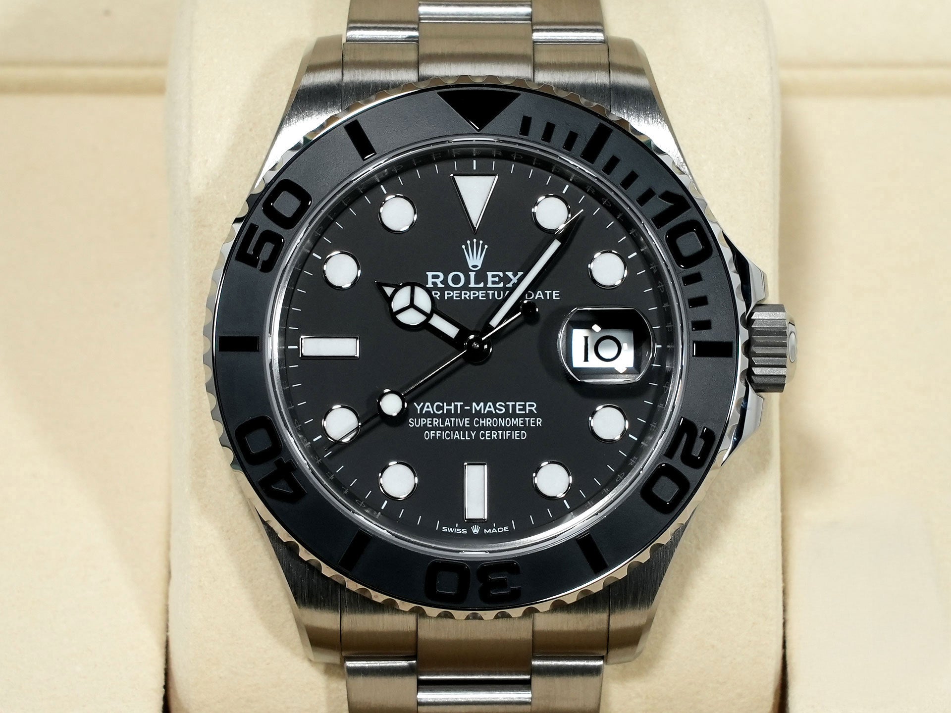 ロレックス ヨットマスター42 Ref.226627 RLXチタン ブラック文字盤 未使用 np3zgiz2