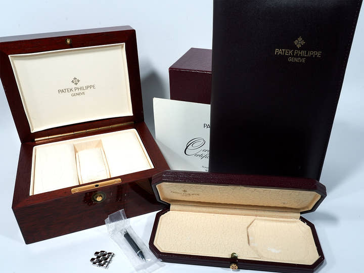 Patek Philippe Annual Calendar Moon Phase Ref. 5036/1G-017 White Gold Silver Dial Excellent Condition nxhnriee