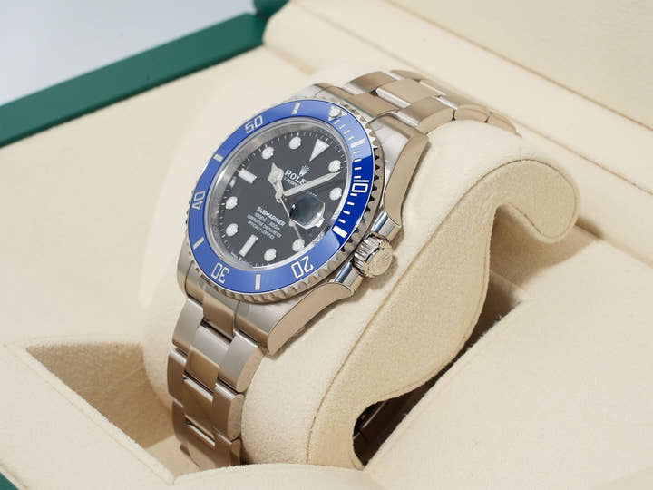 ロレックス サブマリーナー デイト Ref.126619LB ホワイトゴールド ブラック文字盤 未使用 thr32bve