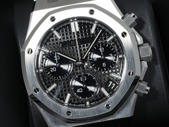 オーデマピゲ ロイヤルオーク クロノグラフ 50周年記念 Ref.26240ST.OO.1320ST.02 ステンレススチール ブラック文字盤 中古 2ckpf4s9