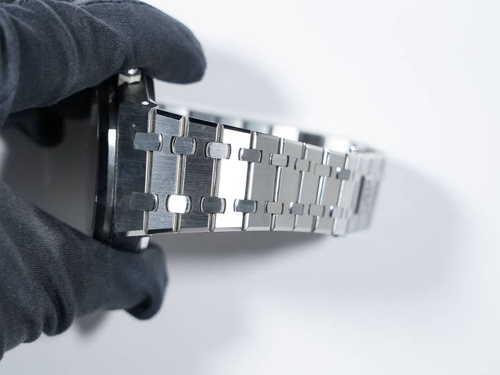 オーデマピゲ ロイヤルオーク クロノグラフ 50周年記念 Ref.26240ST.OO.1320ST.02 ステンレススチール ブラック文字盤 中古 2ckpf4s9